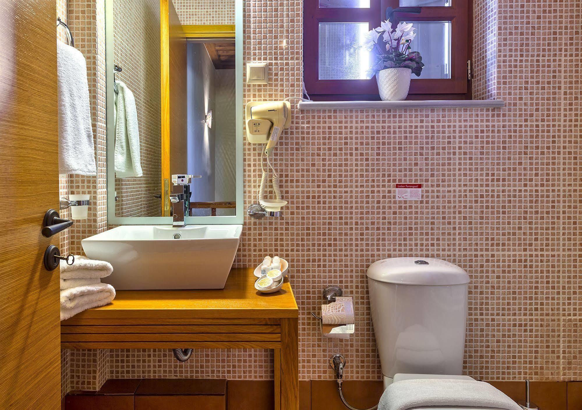 Apirathes Residence Zúrva Kültér fotó