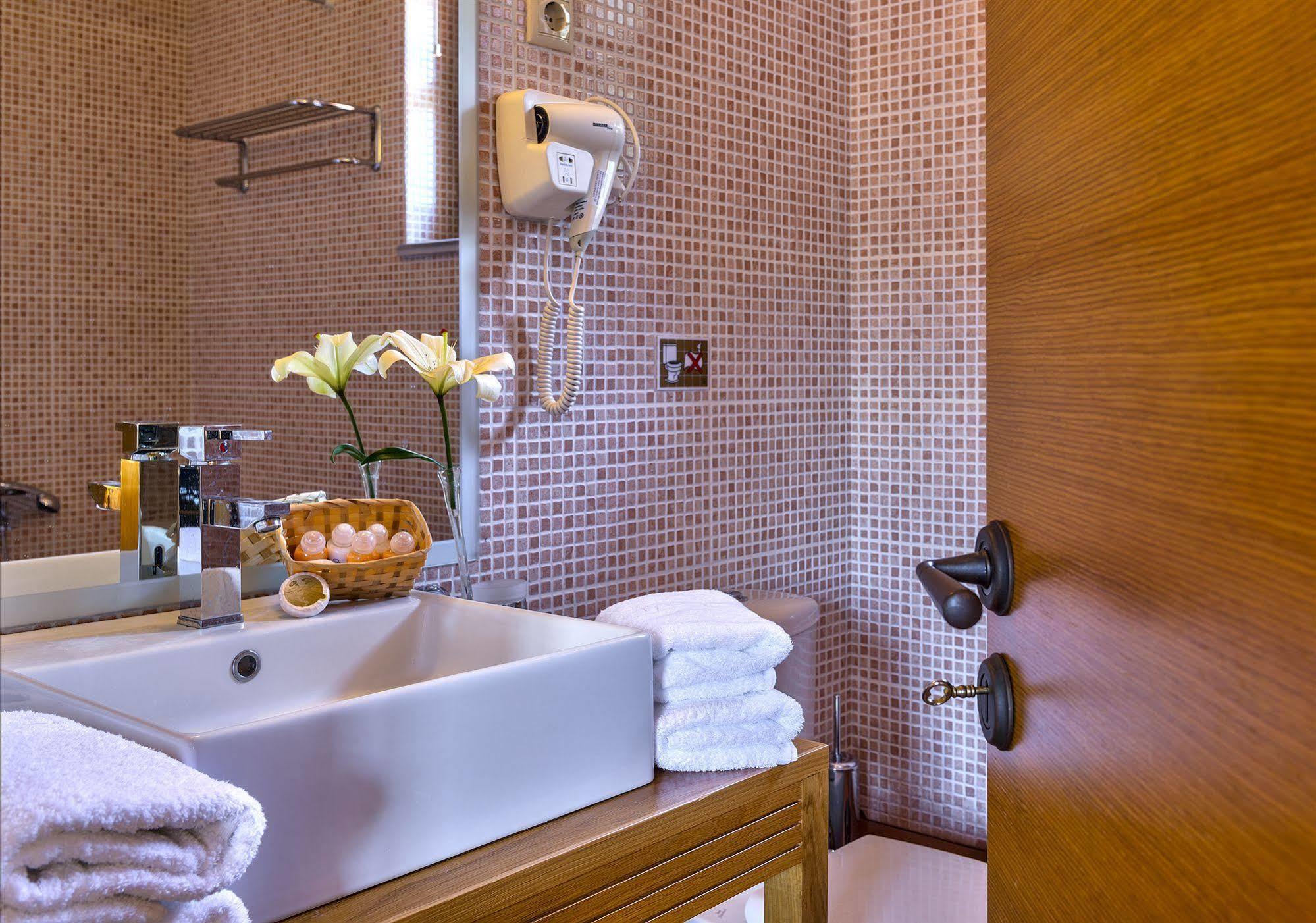 Apirathes Residence Zúrva Kültér fotó